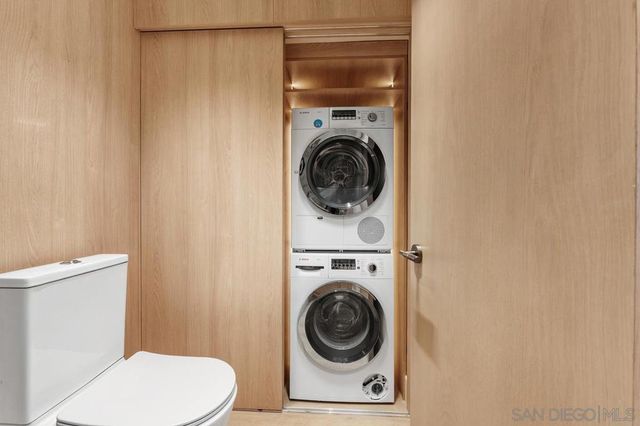 939 Coast 14C, La Jolla, CA 92037