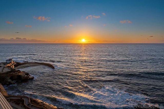 939 Coast 14C, La Jolla, CA 92037