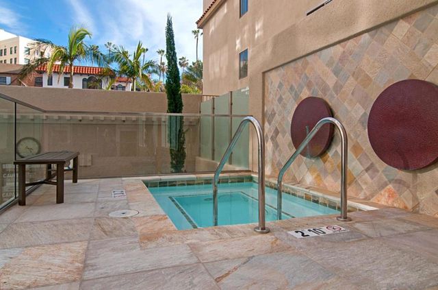 939 Coast 14C, La Jolla, CA 92037