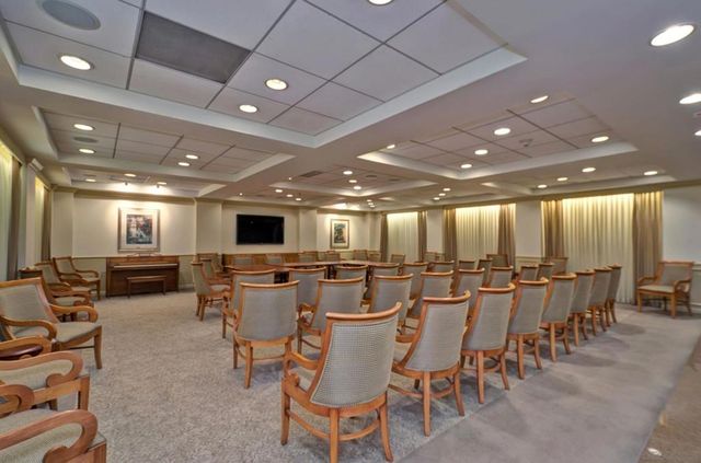 939 Coast 14C, La Jolla, CA 92037