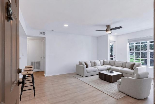 10200 GANDY BOULEVARD N 1205, St Petersburg, FL 33702