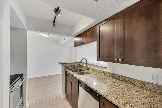 10200 GANDY BOULEVARD N 1205, St Petersburg, FL 33702