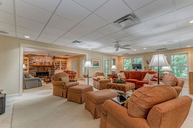 259 Paradise Drive, Rocky Face, GA 30740