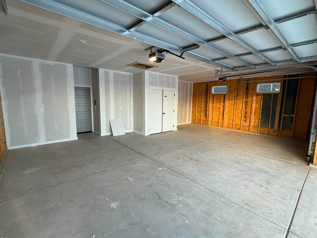 5538 W 42nd Street South, Wichita, KS 67215