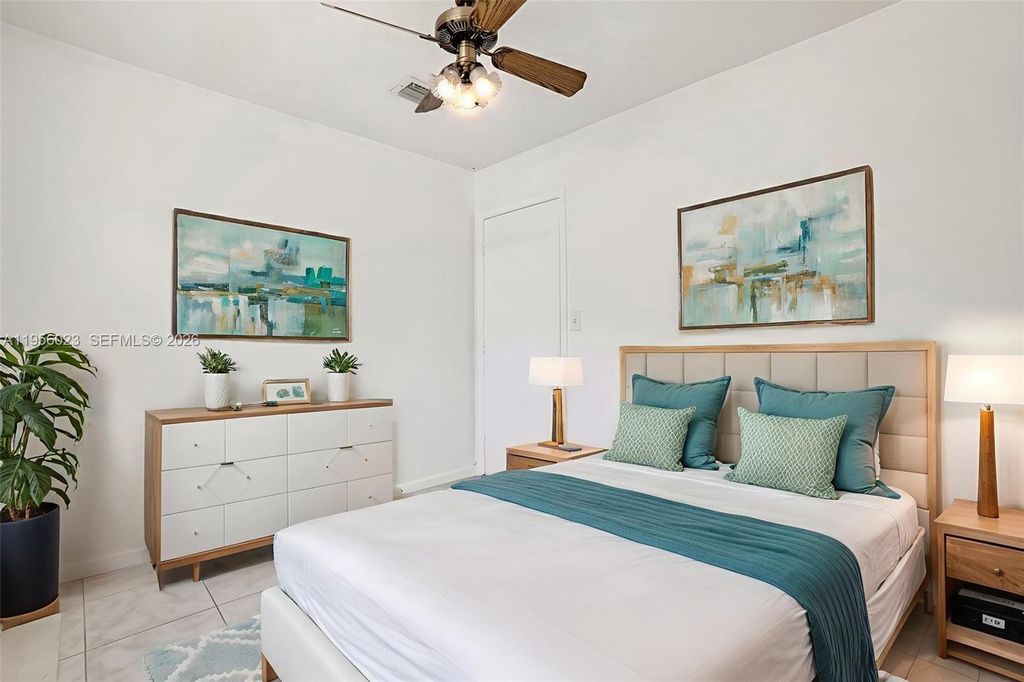 Image 15 of property listing at 746 NW 3rd St, Florida City, FL 33034