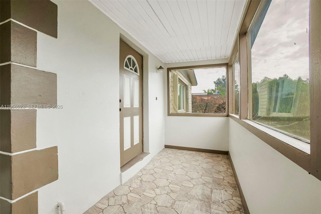 Image 25 of property listing at 746 NW 3rd St, Florida City, FL 33034