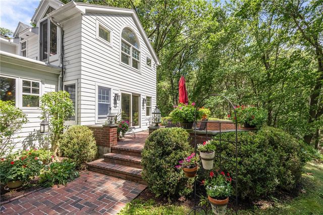 575 Thomas Avenue, Irondequoit, NY 14617