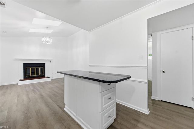 165 Little John PL, Newport News, VA 23602