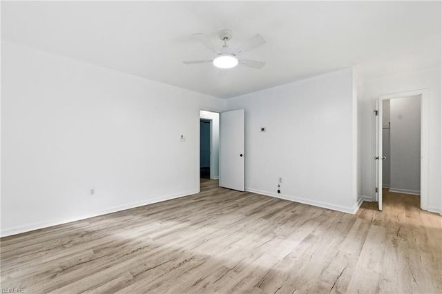 165 Little John PL, Newport News, VA 23602