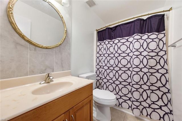 165 Little John PL, Newport News, VA 23602