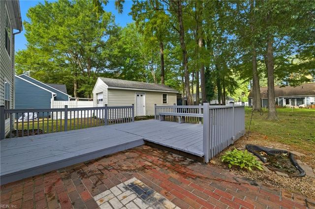 165 Little John PL, Newport News, VA 23602