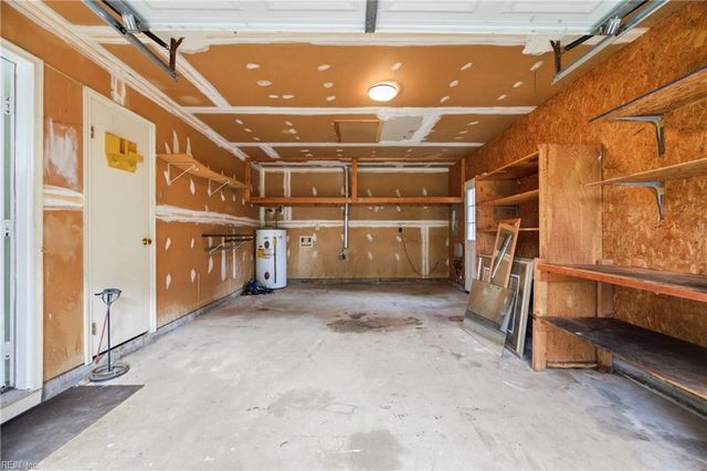 165 Little John PL, Newport News, VA 23602