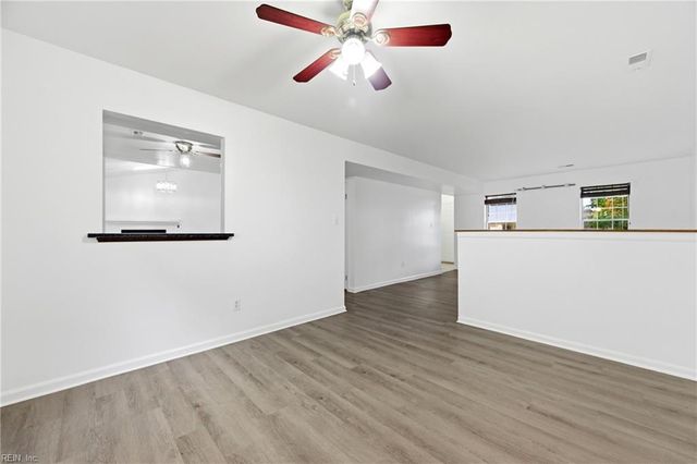 165 Little John PL, Newport News, VA 23602