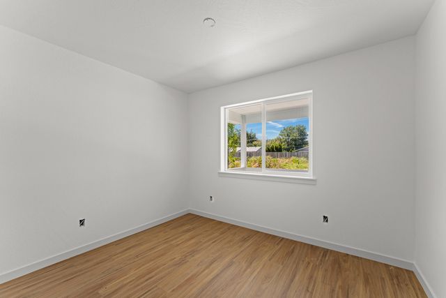 1407 Fruitdale Drive UNIT 2, Grants Pass, OR 97527