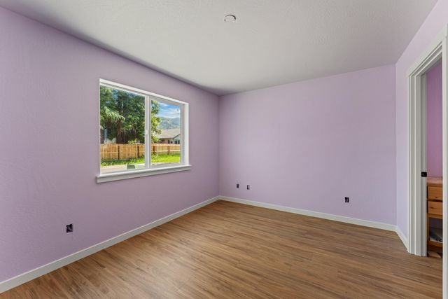 1407 Fruitdale Drive UNIT 2, Grants Pass, OR 97527
