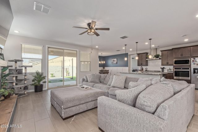 4514 W Hazel Lane, San Tan Valley, AZ 85144