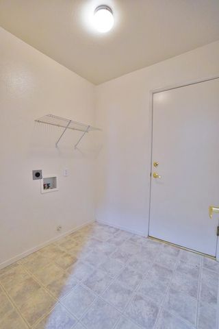 950 Geneva Drive, Lemoore, CA 93245