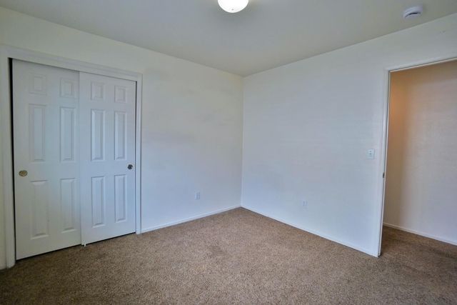 950 Geneva Drive, Lemoore, CA 93245