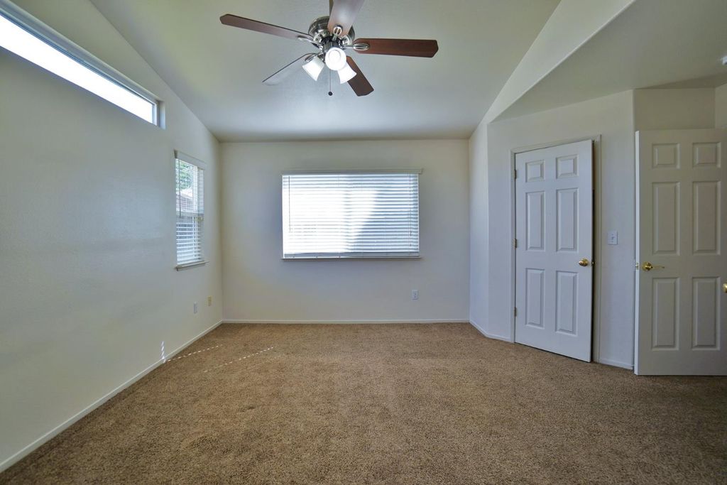 Image 30 of property listing at 950 Geneva Drive, Lemoore, CA 93245