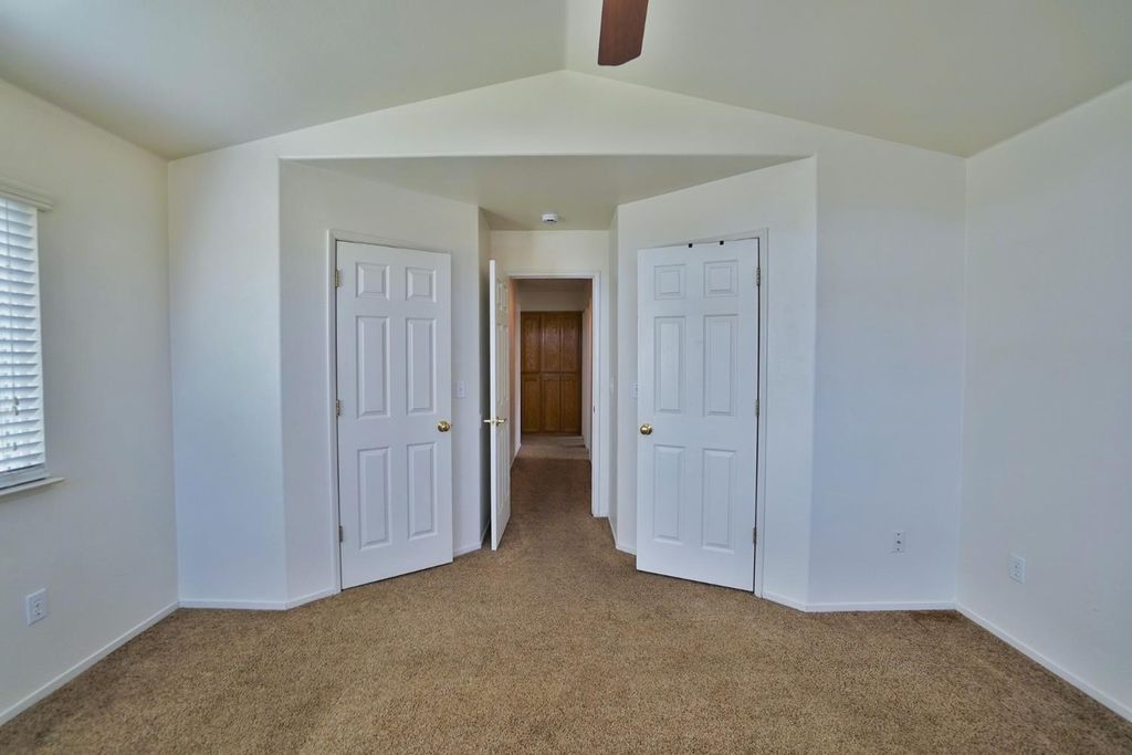 Image 31 of property listing at 950 Geneva Drive, Lemoore, CA 93245