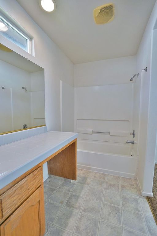 Image 34 of property listing at 950 Geneva Drive, Lemoore, CA 93245