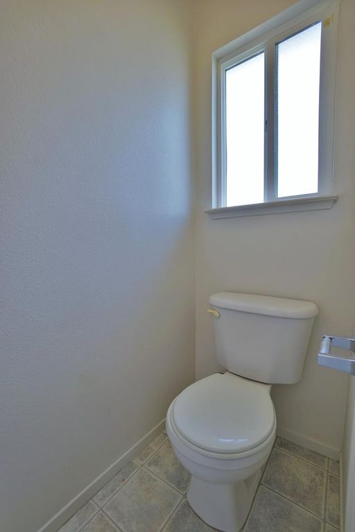 Image 35 of property listing at 950 Geneva Drive, Lemoore, CA 93245