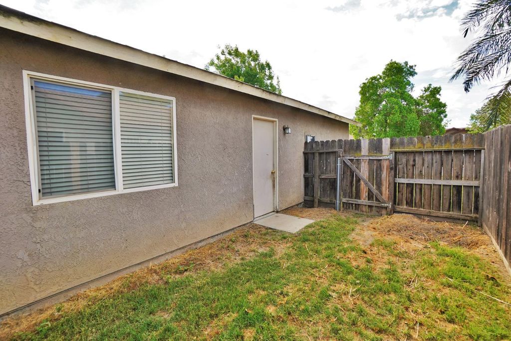 Image 47 of property listing at 950 Geneva Drive, Lemoore, CA 93245