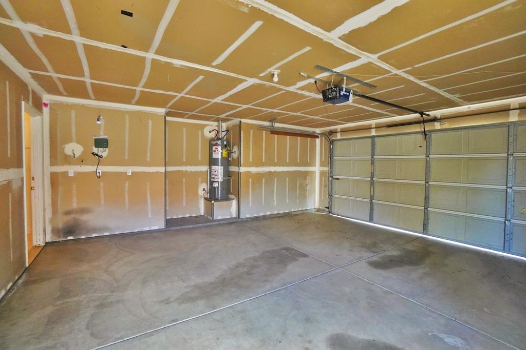 Image 49 of property listing at 950 Geneva Drive, Lemoore, CA 93245