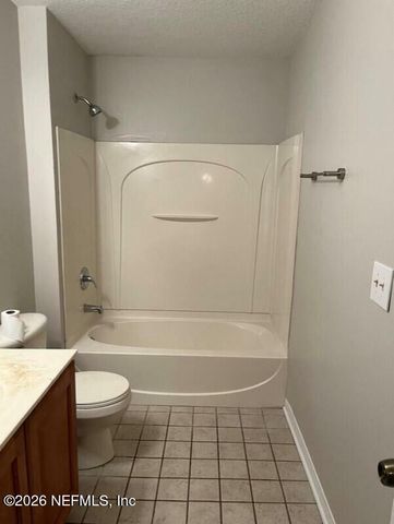 11008 APPLE BLOSSOM Trail W, Jacksonville, FL 32218