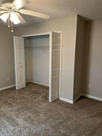 11008 APPLE BLOSSOM Trail W, Jacksonville, FL 32218