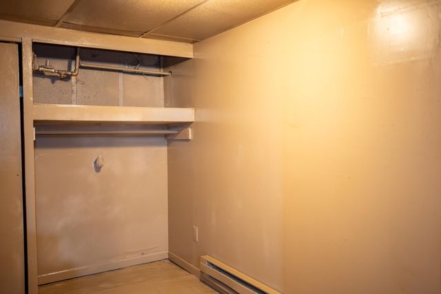 904 Jessamine Avenue E, Saint Paul, MN 55106