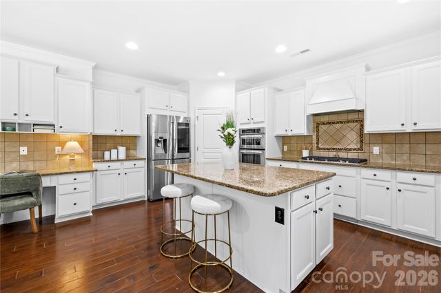 2805 Julian Glen Circle, Waxhaw, NC 28173