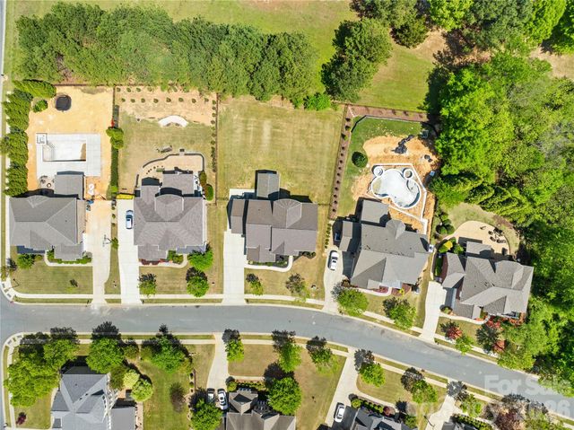 2805 Julian Glen Circle, Waxhaw, NC 28173