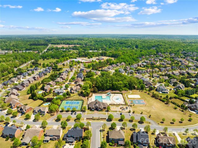 2805 Julian Glen Circle, Waxhaw, NC 28173