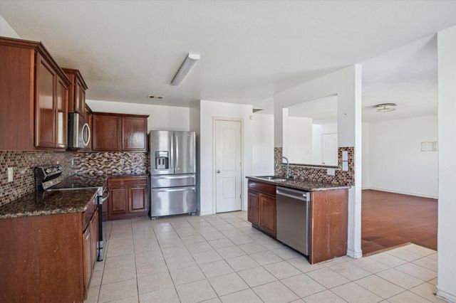 11226 Hall Ridge Court, Houston, TX 77075