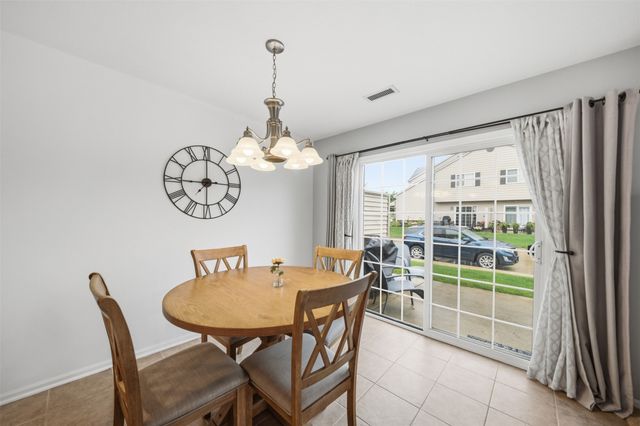 8610 Ep True Parkway 2012, West Des Moines, IA 50266