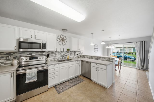 8610 Ep True Parkway 2012, West Des Moines, IA 50266