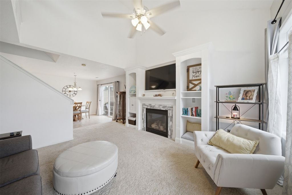 8610 Ep True Parkway 2012, West Des Moines, IA 50266