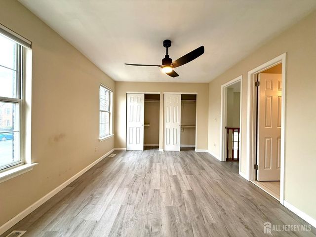 384 Inwood Court, Franklin, NJ 08873