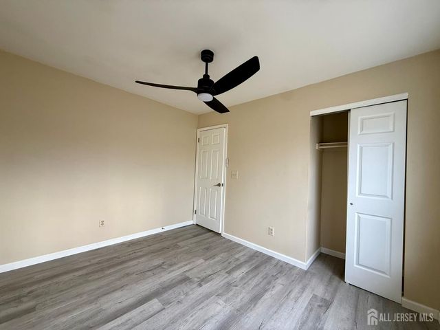 384 Inwood Court, Franklin, NJ 08873