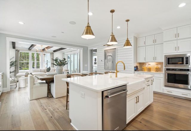 1261 Harriman Lane, Charleston, SC 29492