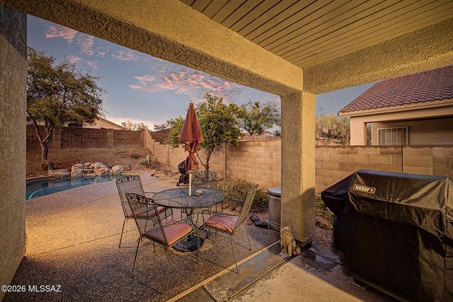 5482 W Dove Mountain Park Road, Marana, AZ 85658