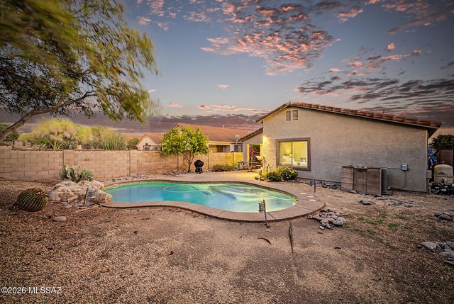5482 W Dove Mountain Park Road, Marana, AZ 85658