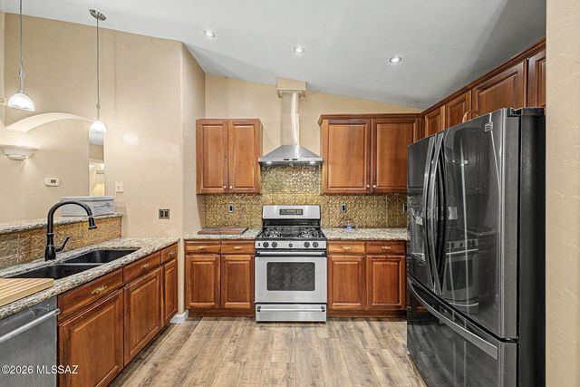 5482 W Dove Mountain Park Road, Marana, AZ 85658