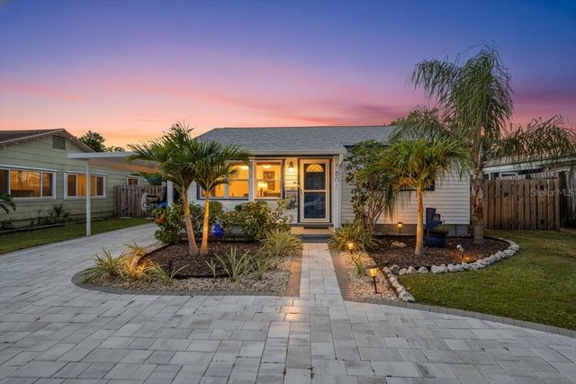 801 GRAY STREET S, Gulfport, FL 33707