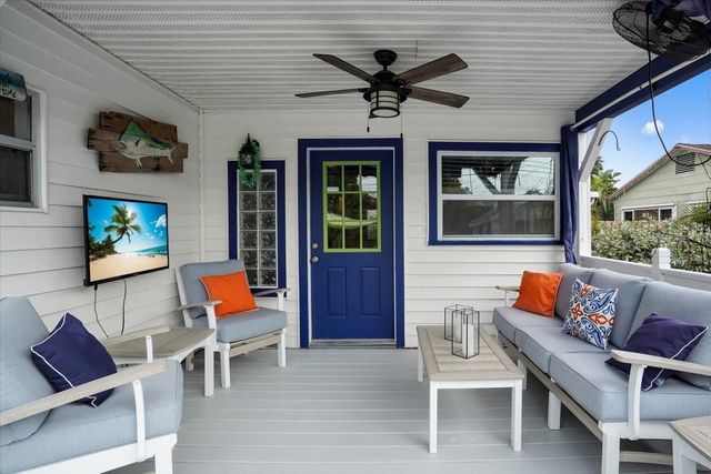 801 GRAY STREET S, Gulfport, FL 33707