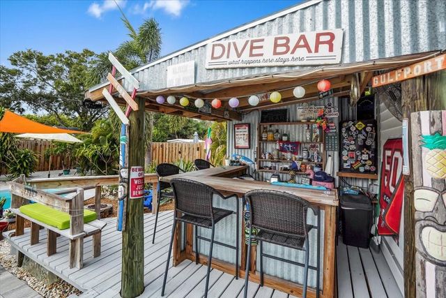 801 GRAY STREET S, Gulfport, FL 33707