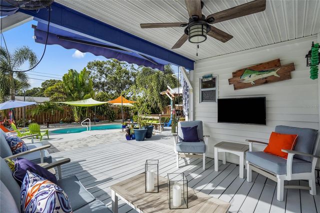 801 GRAY STREET S, Gulfport, FL 33707