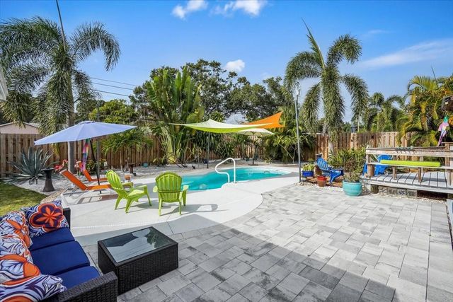 801 GRAY STREET S, Gulfport, FL 33707