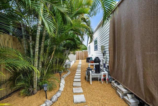 801 GRAY STREET S, Gulfport, FL 33707